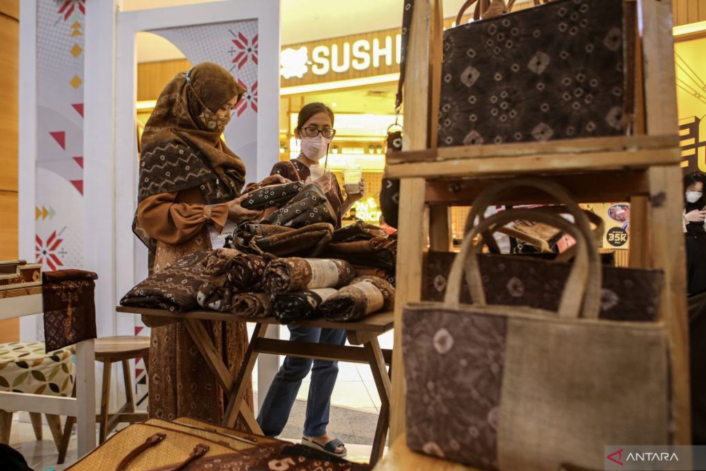 Understanding International Consumer Behavior: A Guide for Local Brands